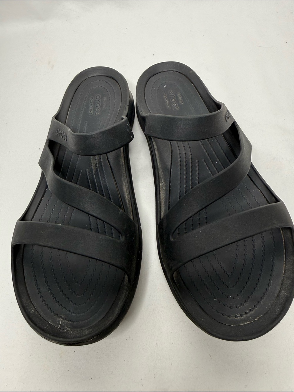 Crocs Kadee II Women’s Black Strappy Slide Sandals Size W9 Iconic Comfort